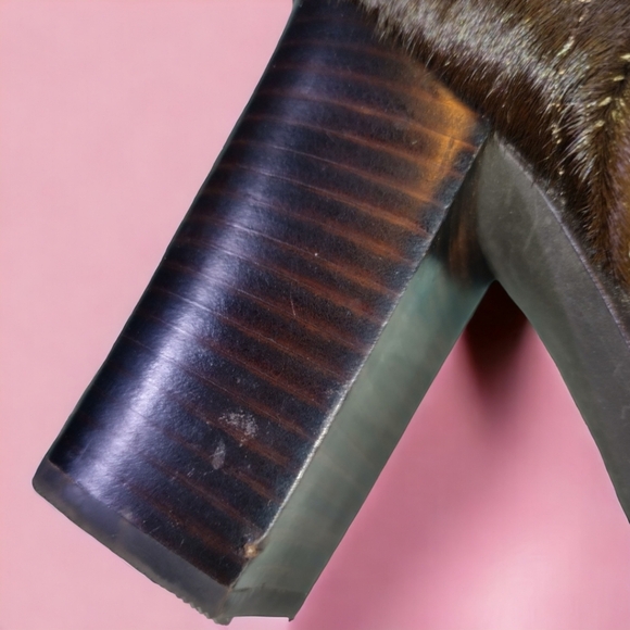 Tommy Bahama Calf Hair Ankle Booties Brown Size 10 - Picture 3 of 10